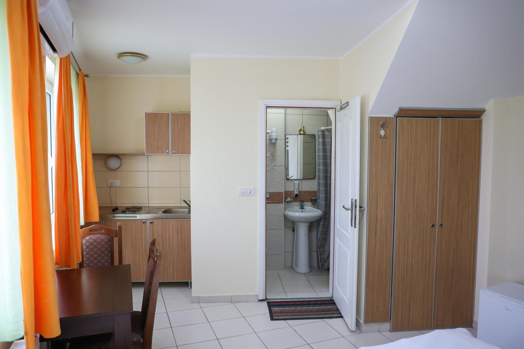 Marex Centar Jabuka Exterior foto